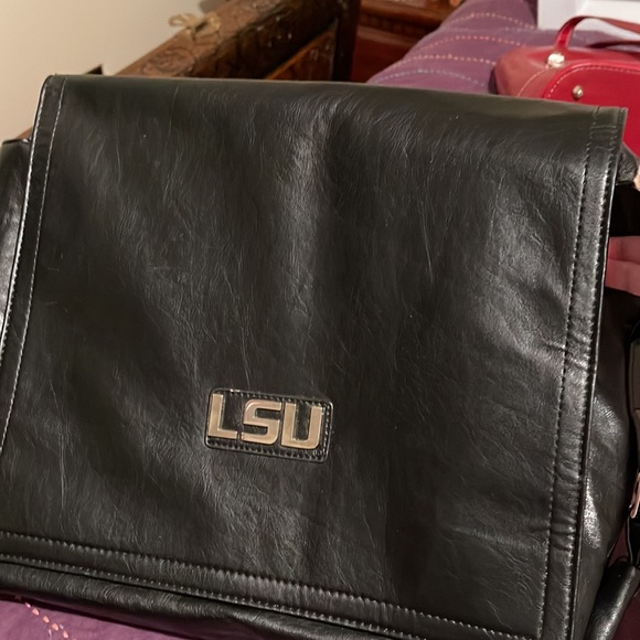 Beautiful LSU Shoulder handbag leather great for social events - Picture 2 of 4